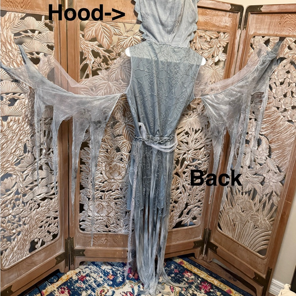 Women's Enchanted Ghost Adult Costume, gray, M/L Size 10-14 - Picture 6 of 6